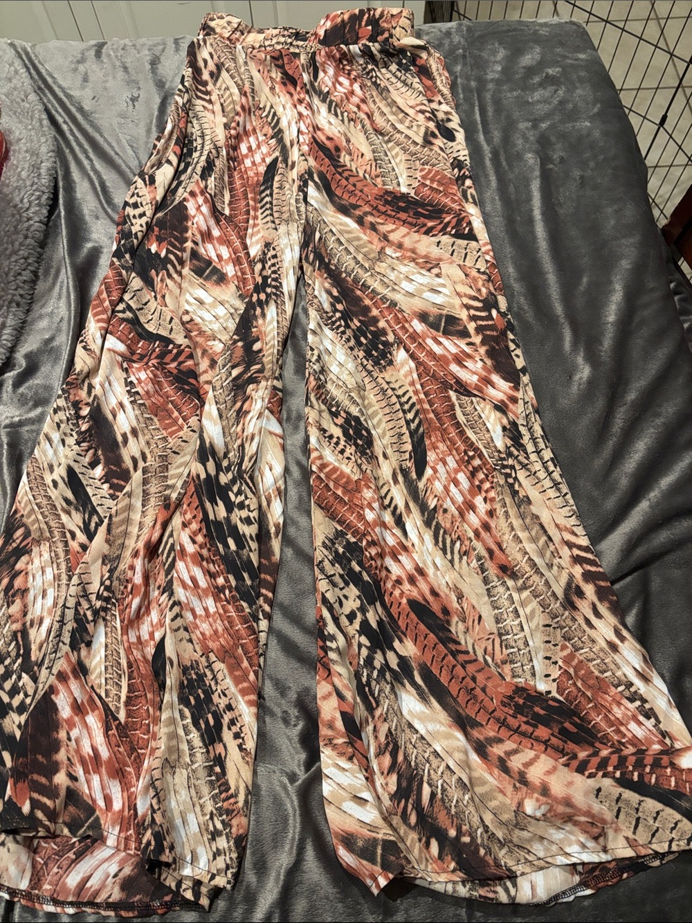 SHEIN Brown Multi Feather-Print Wide Leg Palazzo Pants